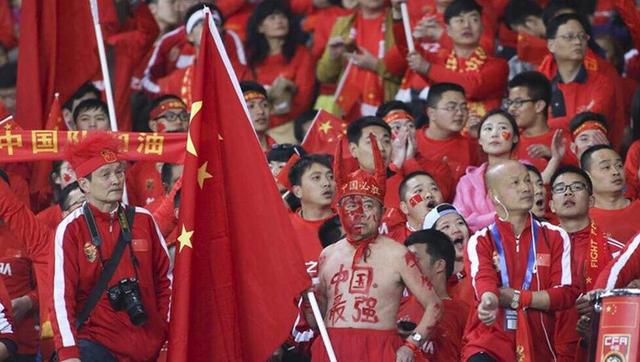 原著编剧陈十三的回归，可谓是给原著粉丝打了一针强心剂，期待作为续作的电影《驱魔龙族马小玲》能延续经典，不负所托